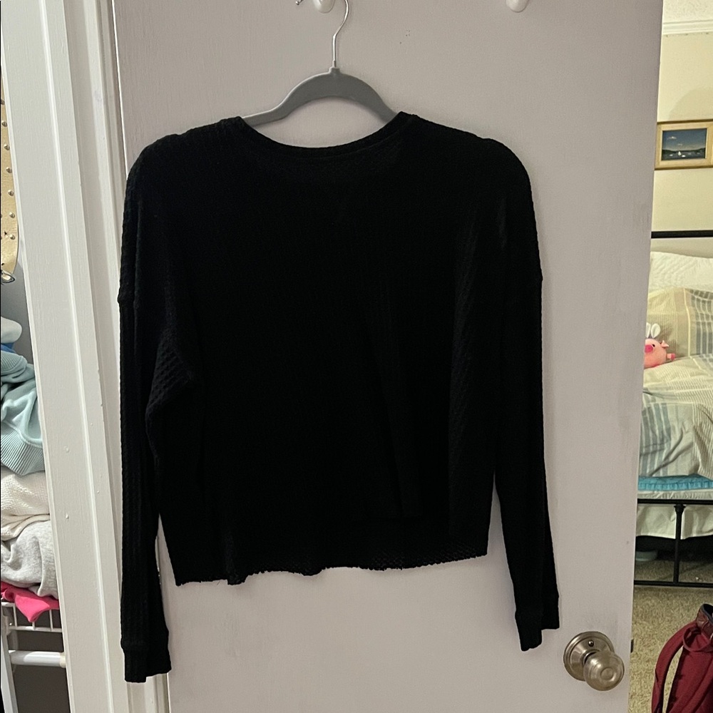 American eagle Black Long Sleeve Sweater
